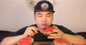 中国女网红吃瓜