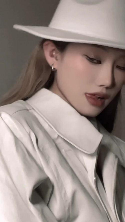 网红田心三水吃瓜视频,揭秘娱乐圈幕后真相