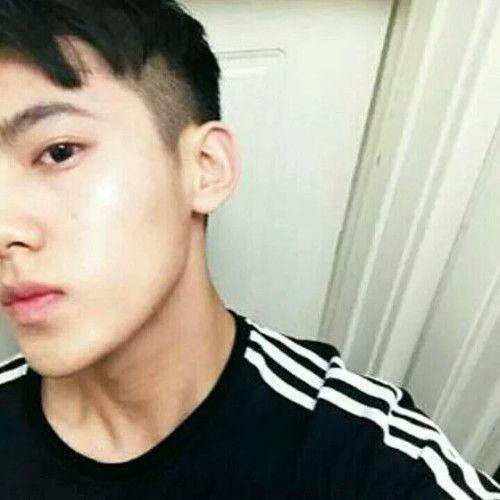 网红吃瓜男帅哥图片大全