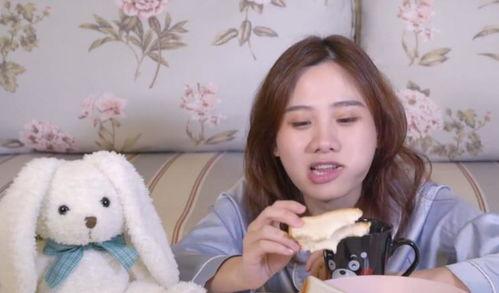 网红泡泡黄钰杰吃瓜视频,揭秘娱乐圈幕后真相