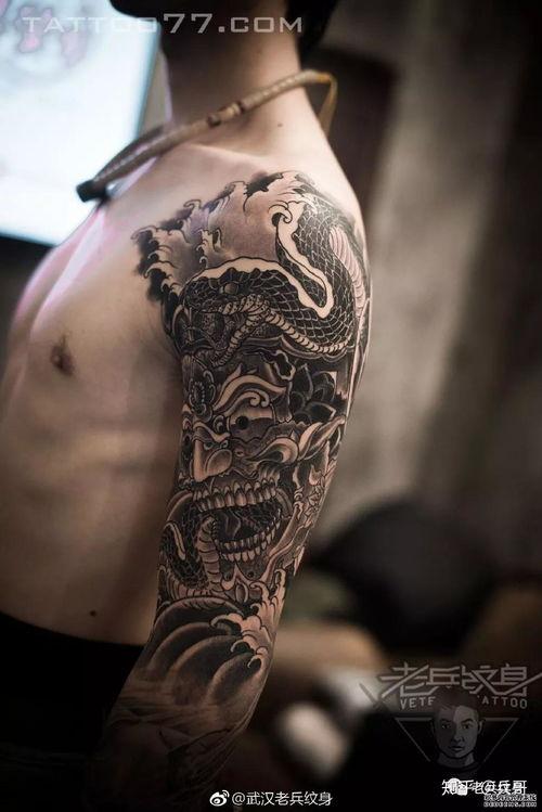 吃瓜抖音花臂男网红,吃瓜群众眼中的“瓜王”传奇